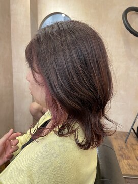 シンカ(shinka.) ピンク/インナーカラー/ミディアム/外ハネ/トリートメント