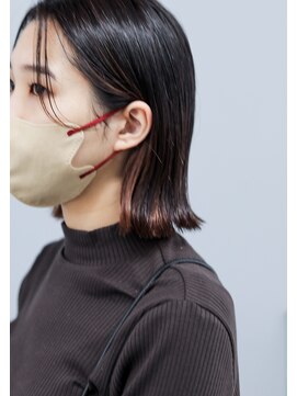 ノード(NODO) インナーレッドカラーの切りっぱなしボブ