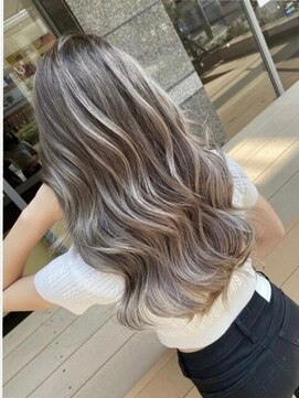 ロンドシェリ 仙台(Lond Cheri) ケアブリーチデザインカラーグレージュカラー/斜めバング仙台