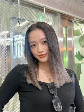 イキ 表参道(iki omotesando) ミディアムヘア/スラッシュ/グレージュカラー/デザインカラー