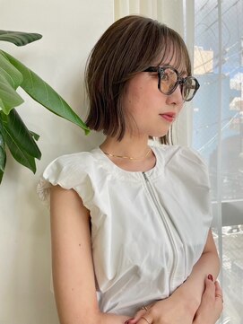 ネス(ness) 切りっぱなし/オリーブグレージュ/ボブ／シースルー