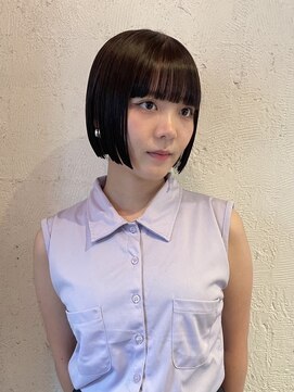 ルーム(Loom.) 黒髪ボブぱっつん前髪ボブミニボブ切りっぱなしボブ