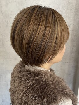 アイリス(AIRIS) ショートボブ