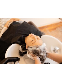 ベテランの技術による極上のヘッドスパで、心と髪をリフレッシュ♪あなた本来の美しさを引き出します◎