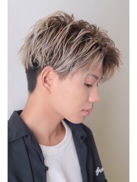 ポイントファイブバイソレイユ 藤沢店(.5 by SOLEIL) メンズおしゃれブリーチゴールドベージュ