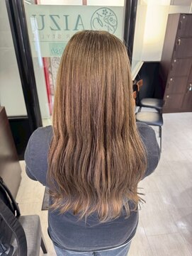 アイズ 本厚木(AIZU) ベージュ