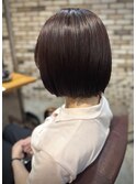 ルビーブラウンで魅せる、艶ボブスタイル【和泉】