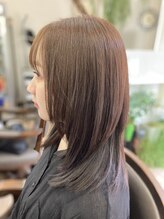 ヘアーアンドメイク フラット ヒルズ(Hair&Make FLAT HILLS) ウルフカット (レイヤー)