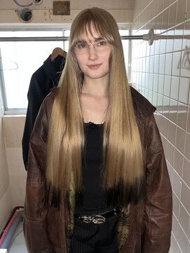 〈atsuno〉ゴールドベージュと裾ぱつんブラック