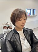 白髪ぼかしカラー　ハイライト　丸みショート　ダメージ予防
