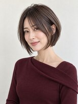 チャチャブラン アミー(cha-cha Blanc Amie)&nbsp;長めバング×前下がりレイヤーボブ