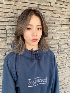 ハイバレーヘアーメゾン(HIGH VALLEY HAIRMAISON) グレージュ外ハネミディアム