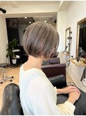 白髪ぼかしハイライト大人ショートボブ［髪質改善/脱白髪染め］