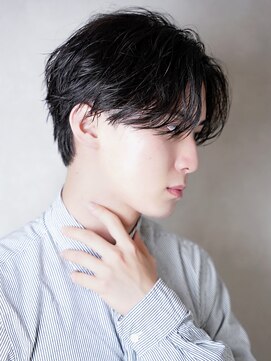 ノーリミット(No Limit) [大阪/梅田]センターパート/ツイスト毛流れカルマパーマ