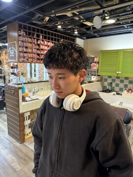 ハイドゥンシーク(HiDE&SEEK) スパイキーショートパーマ