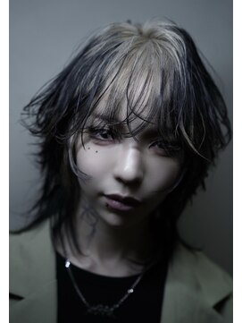 シン(syn) ミディアムデザインカラーウルフ