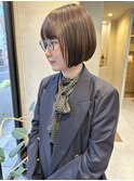 メガネ女子　切りっぱなしボブ　髪質改善　アゴラインボブ　西田