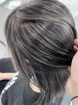 デコラソラン 本川越(DECORA SORAN) 【30～40代＊人気】白髪ぼかしハイライト【本川越】