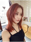 レイヤーカットとオレンジブラウン ウルフレイヤー