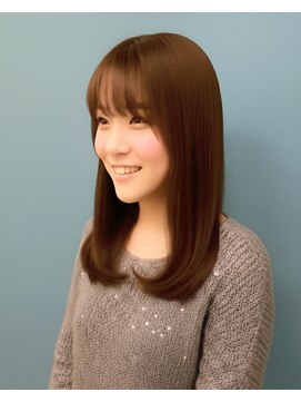プティカドー(Petit Cadeau) 肩下内巻きストレート