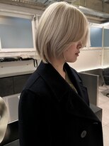 ダブ アオヤマ(DaB AOYAMA)&nbsp;ハイトーン×ショートボブ　ハンサムショート　ブロンド