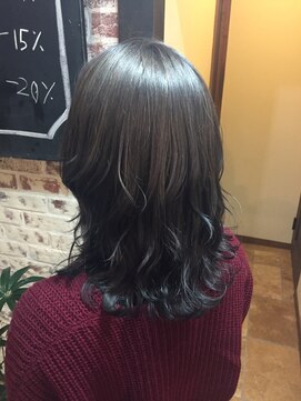 ヘアー アイス カンナ(HAIR ICI Canna) アッシュグレー×ハイライト×透け感×ツヤ感