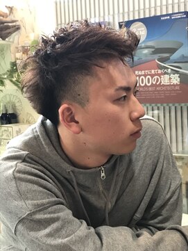 アールヌーベルヴァーグ(ar nouvelle vaugue) ツーブロックスタイル