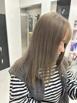 ベレーザシェルト(Beleza scelto)&nbsp;オリーブグレージュ/渋谷/原宿/ケアブリーチ/韓国ヘア