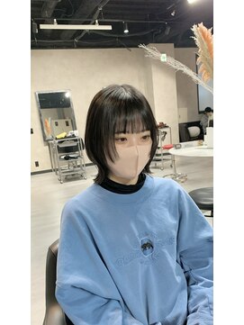 キッススワン(KISS SWAN) 【黄金比ミディアムウルフ】札幌美容室