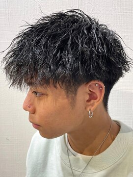 ビューブルー 亀戸錦糸町(VIEW BLUE) ツイストスパイラルメンズマッシュショート波巻きパーマ眉毛
