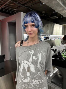 レコ 渋谷(LECO) ブルー3色のデザインウルフ