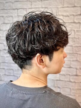 銀座マツナガ 新宿野村ビル店 癖毛？自然なパーマ