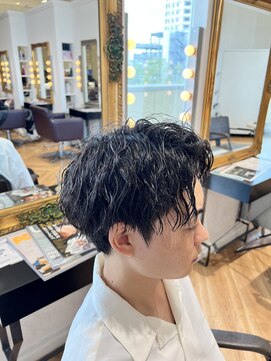 コワファースト  させぼ五番街店(COIFF1RST) ツイスパ×センターパート☆