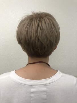 ブランコ 名古屋栄(BLANCO) ベージュ／綾華