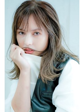 エイトジュール(8JOURS) ミルクティーベージュ×くびれレイヤー