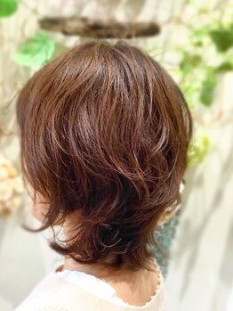 プレスト八田店の写真/【パーマなのに髪が潤う】7種の栄養を補うパーマ×オゾンの力で潤う艶やかな髪へ＊カラー同時施術で時短♪