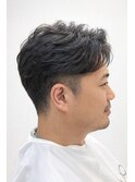 アクティブ短髪フェザーパーマビジネス刈り上げアップバング