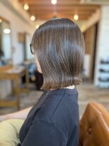 トップヘアー 総社駅南店(TOP HAIR)&nbsp;【レディースヘア／外はねボブ／艶カラー】