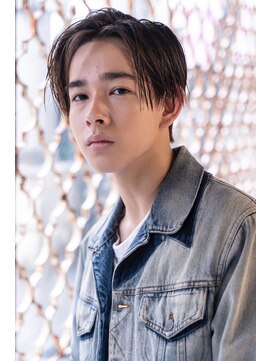 アメリ 新宿(Ameri) Ameri 前下がりセンターパート 【新宿】