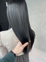 ルネ 北千住(Renee) ダークグレージュ_カーキグレージュフェザーバング