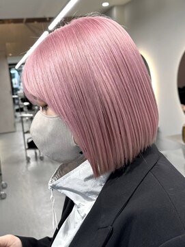 ソル ジングウマエ(SOL JINGUMAE) ダブルカラーピンクベージュベージュカラーケアブリーチミニボブ