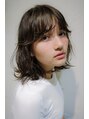 ヘアメイクスタジオ アビール 調布(abi‐ru) 顔周りの外ハネ感がヨーロピアンな雰囲気を醸し出すボブスタイル