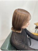イルミナカラーで艷めくグレーピンクベージュ