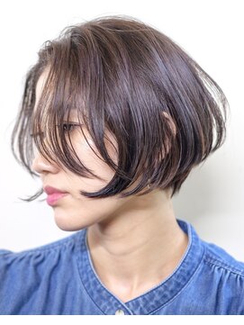 ルプラ ブリリアント(le-pla brilliant) 前下がりショートボブ/センターパート/アッシュブラウン/豊橋