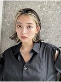 インナーカラーボブミルクティーベージュ黒髪イヤリングカラー