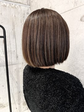 プラスシー(+C) 脱白髪染めでまろやかベージュへ！福岡ハイライト