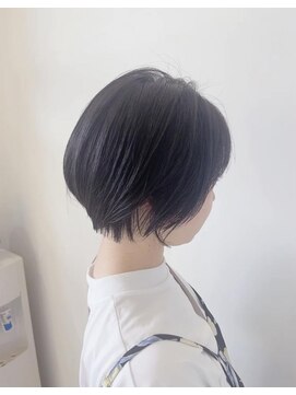 ケンジサナンド(KENJE Sanando) 丸みショートボブ