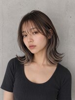 エヌア(ENURE)&nbsp;ロングレイヤー ベージュカラー ショートボブ 切りっぱなし