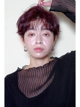 クシュ 所沢西口プロぺ通り(kusyu... ) ターコイズブルー青髪エメラルドグリーン切りっぱなしミディアム