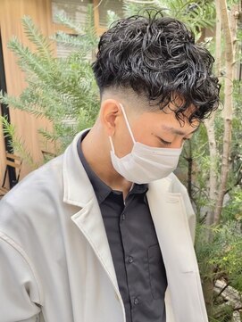 ゼストソエル(ZEST soell) 【soell店 EMI】フェード×スペインカール